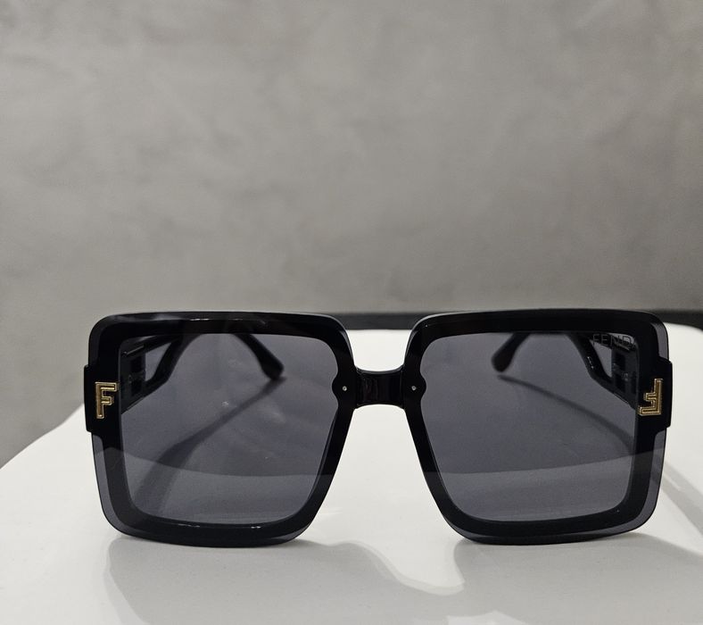 Ochelari diferite modele