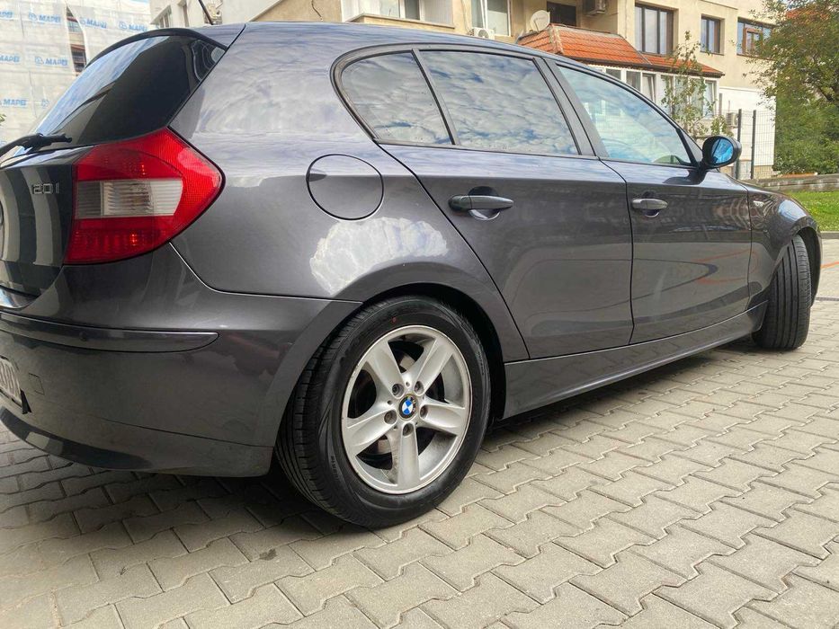 Продавам BMW 120i ГАЗ/БЕНЗИН
