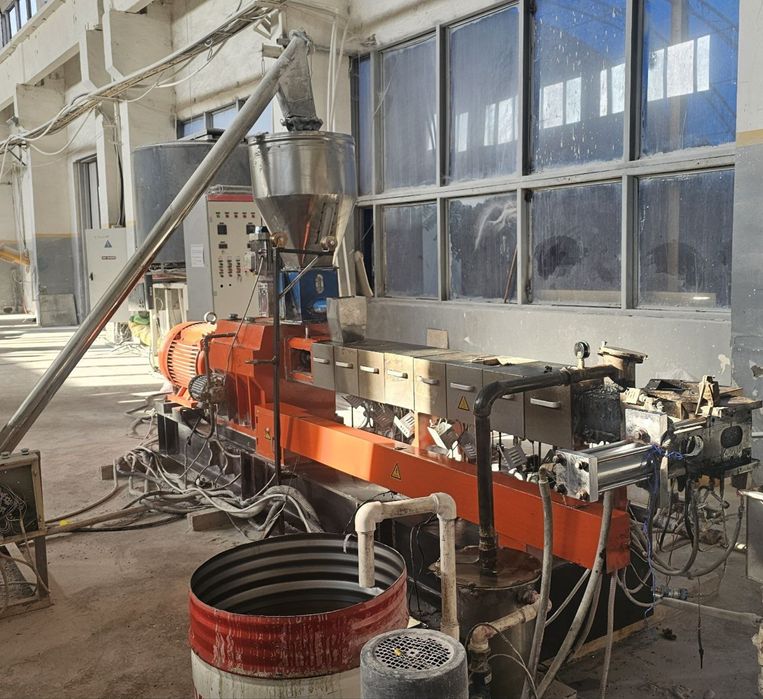 Продаётся гранулятор (экструдер) рабочий (комплект)