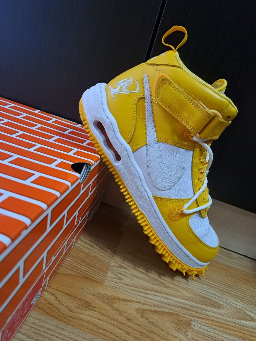 Off White x Nike Air Force 1 Varsity Maize