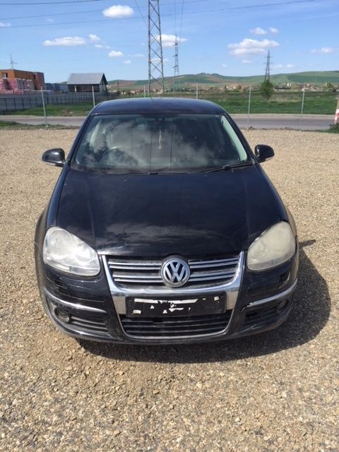 Dezmembrez Vw Jetta negru 2,0tdi 170cp, 2007 cutie aut.