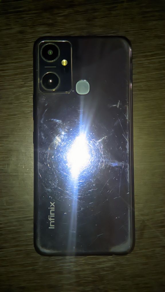 Продам infinix smart 6 plus сломана