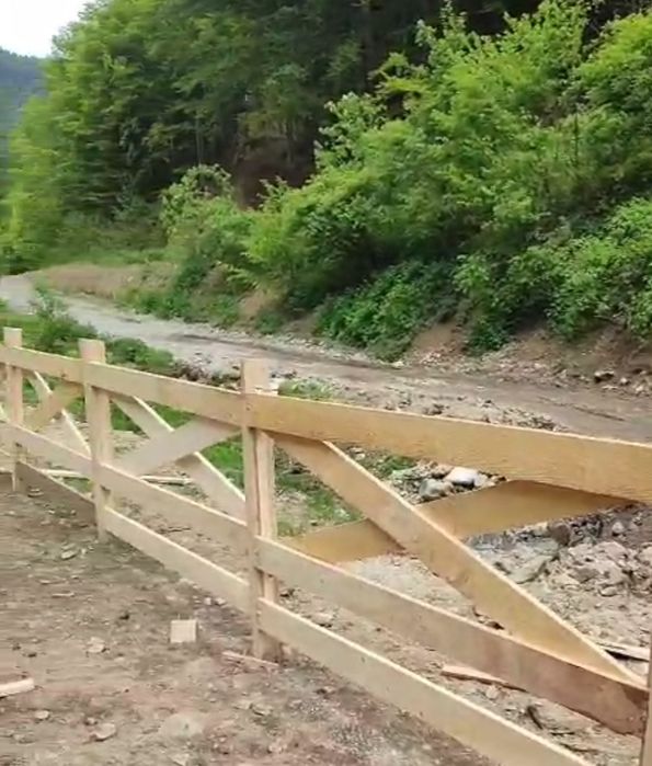 Stalpi de gard din stejar