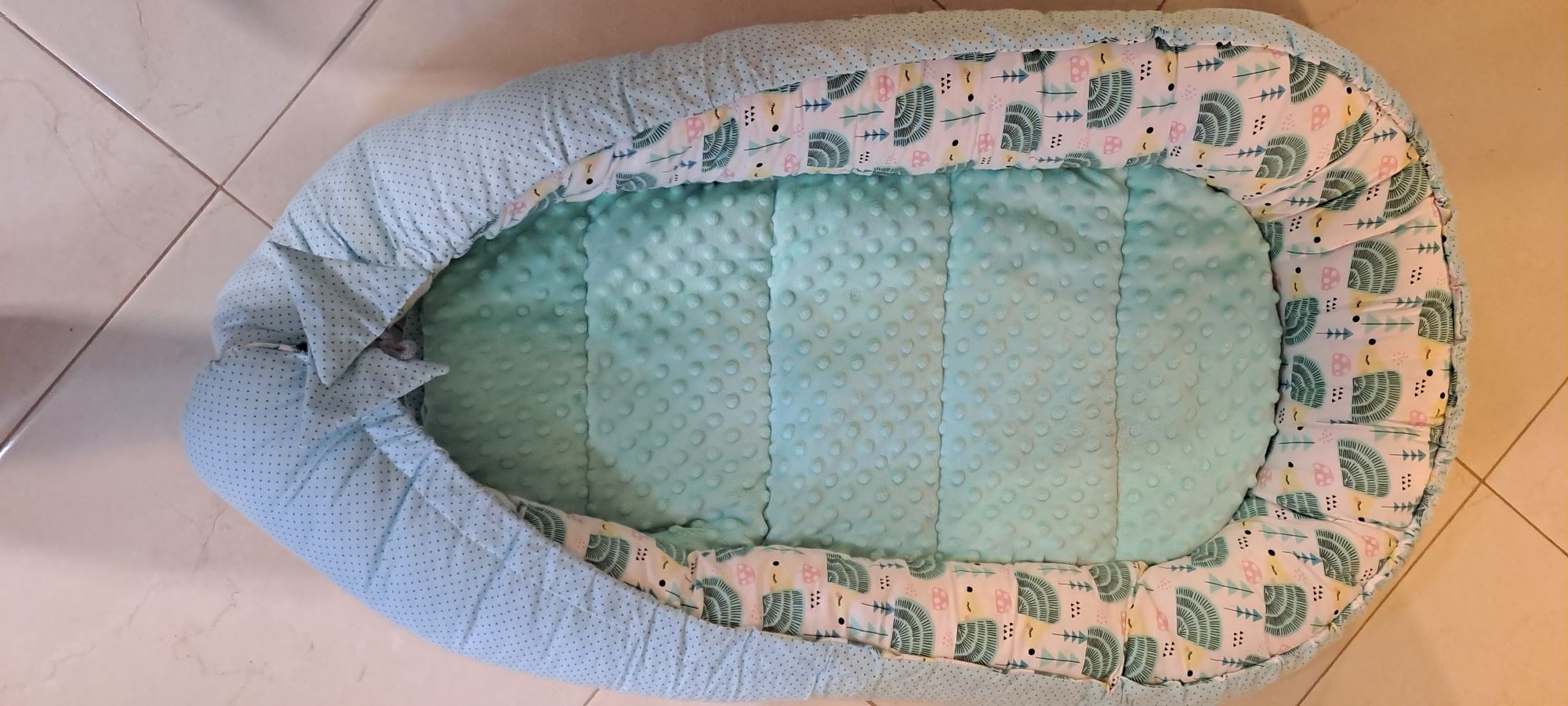 Co sleeper + baby nest (neutilizat) - 150 lei amandoua