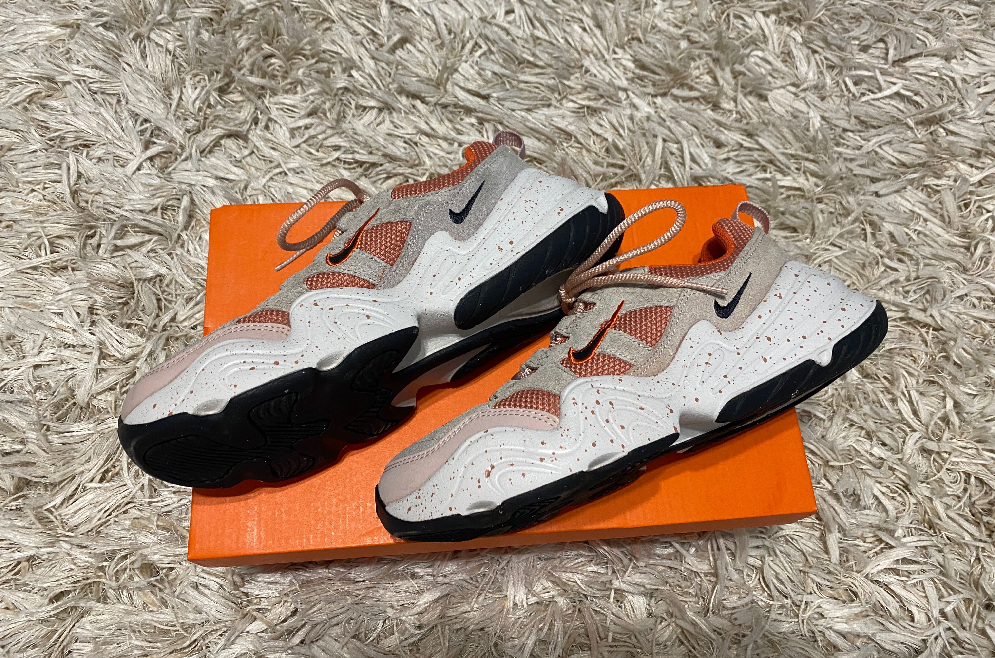 Дамски маратонки NIKE размер 39