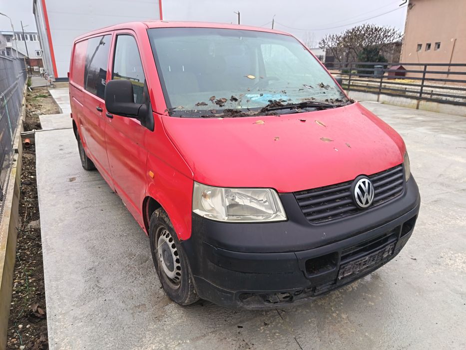 Vw T5 2.5 Tdi BPC 6 locuri 2007 Defect citiți anunțul.