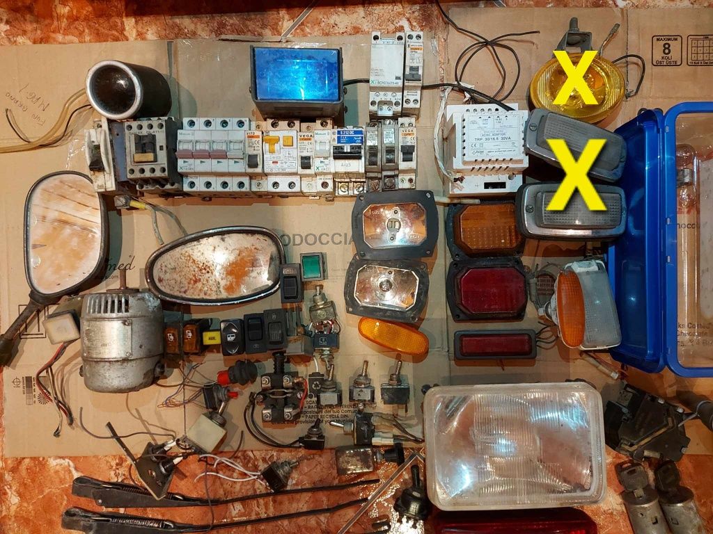 Lucruri din garaj vechi din comunism auto casnice Dacia 1300 Aro