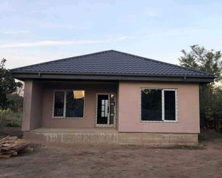 Case pe structură metalică