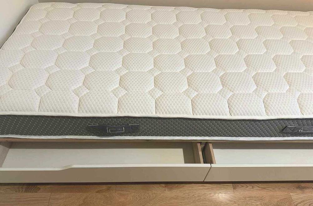 Легло единично Mandal 90/200 ведно с луксозен матрак iSleep Memory