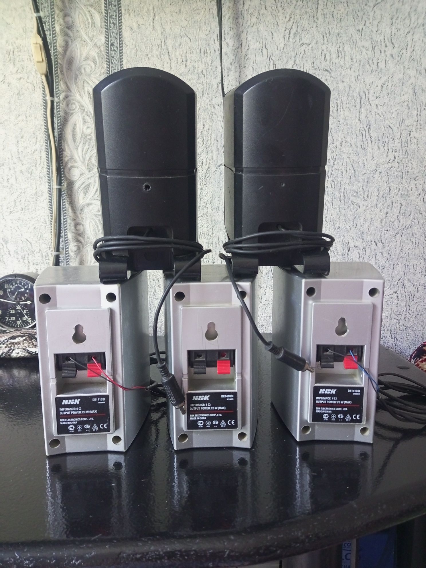 Продам сабвуфер microlab  М- 890 :20W