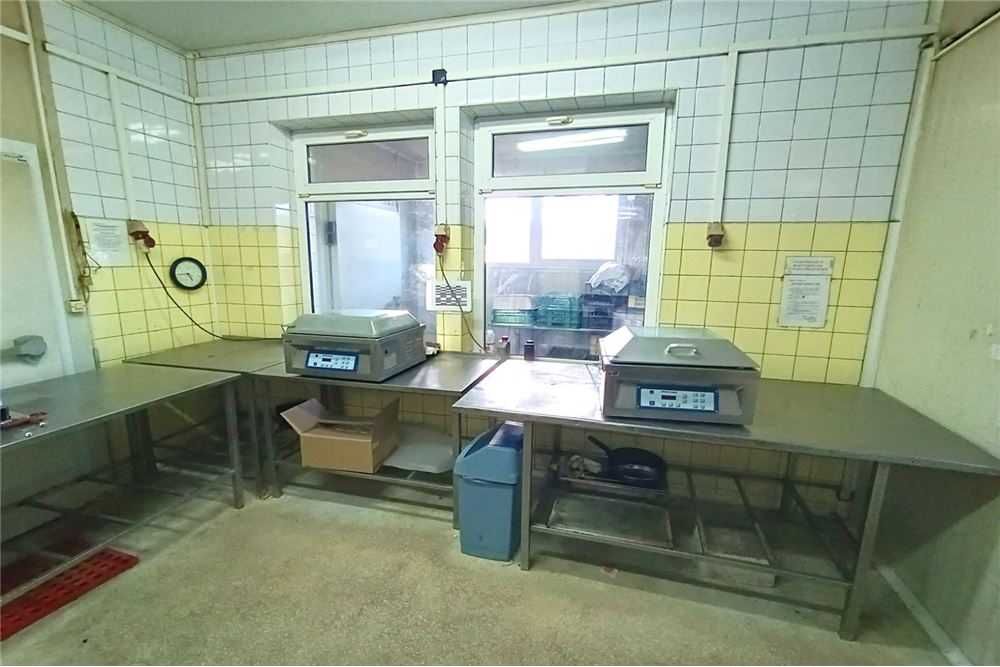 Продава се Промишлена сграда в Русе, Промишлена зона - Запад - 2245 кв.м за 153 €/кв.м - Снимка #13