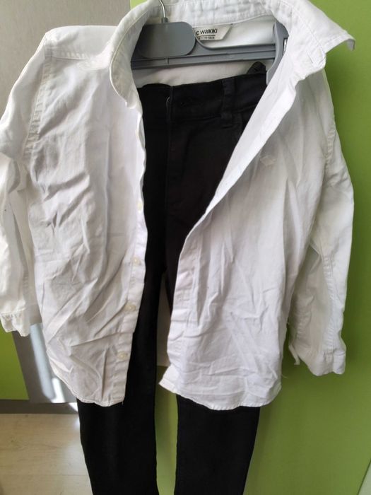 Бяла риза + черен панталон 10 лв LCW