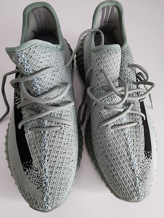 Vând Adidas Yeezy