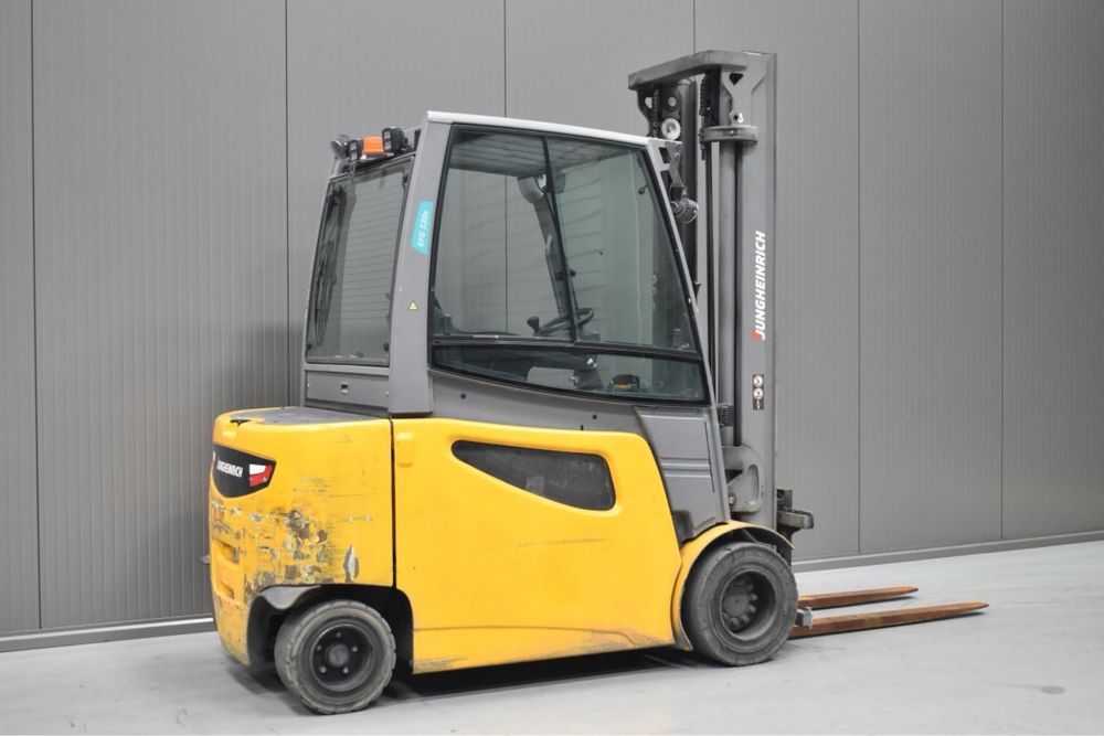 Stivuitor Jungheinrich EFG s30 din 2018