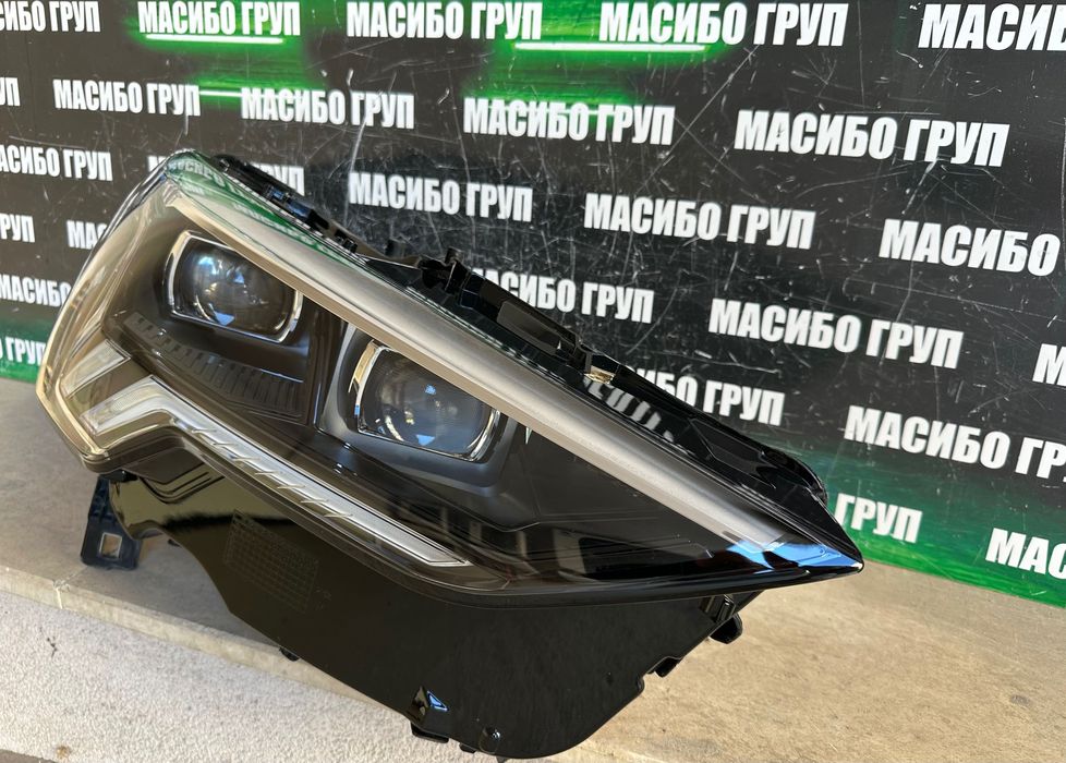 Фар far десен Matrix фарове Black Line за Ауди Кю3 Audi Q3 SQ3 RSQ3