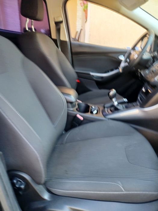 Ford focus  1.6 Titanium 2014  Euro5