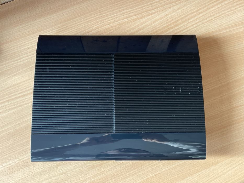 PS 3 Super Slim, 500gb, doar 6 zile in functionare