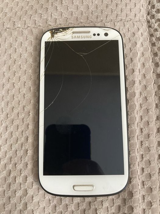 Два броя Samsung Galaxy S3 NEO