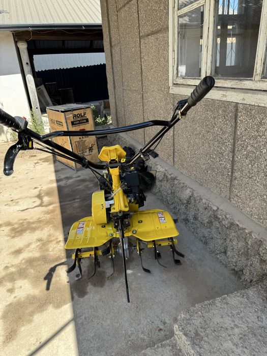 Бензиновый Культиватор Rolf