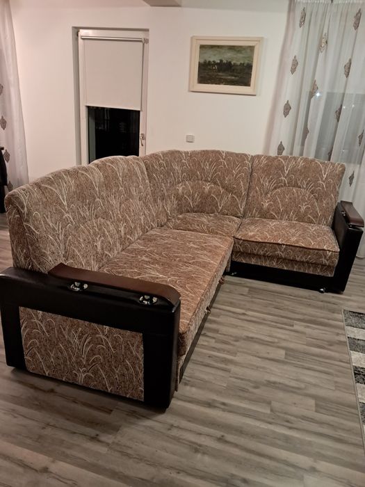 Coltar canapea de vânzare