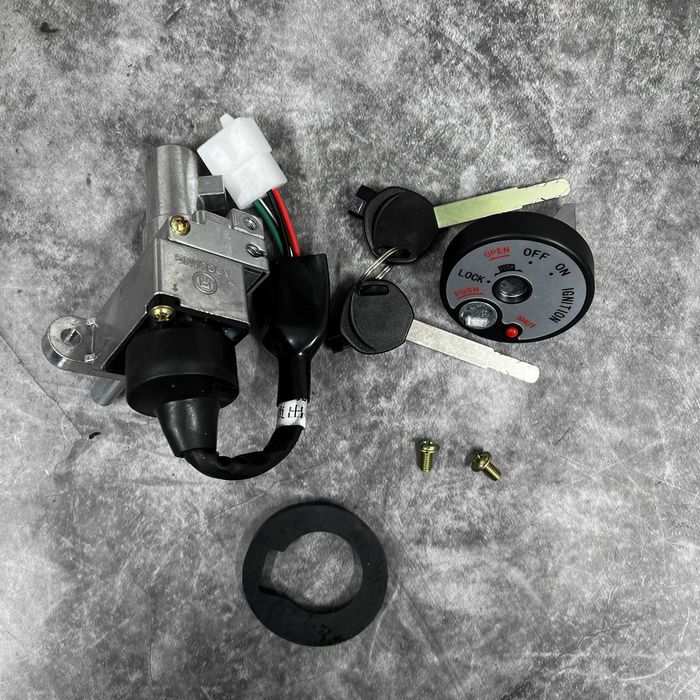 Замок зажигания для мопеда-скутера м8, самурай, бумер, танк,макси