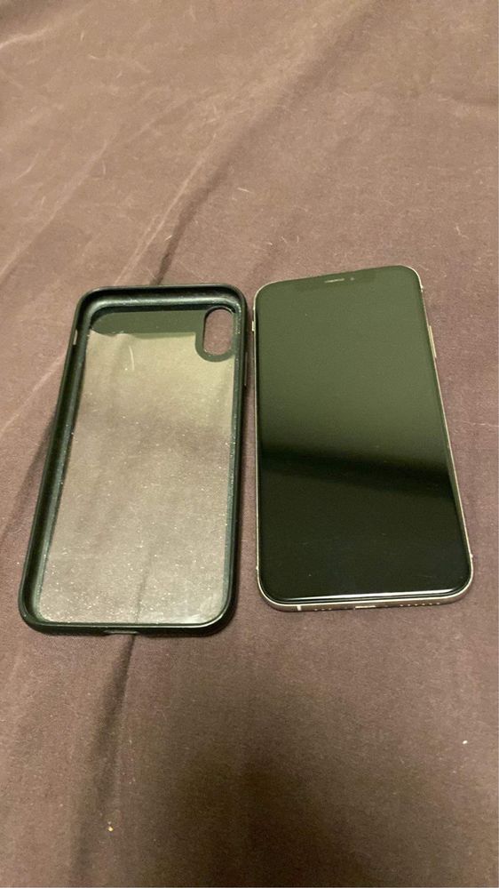 Продавам iPhone XS 64GB