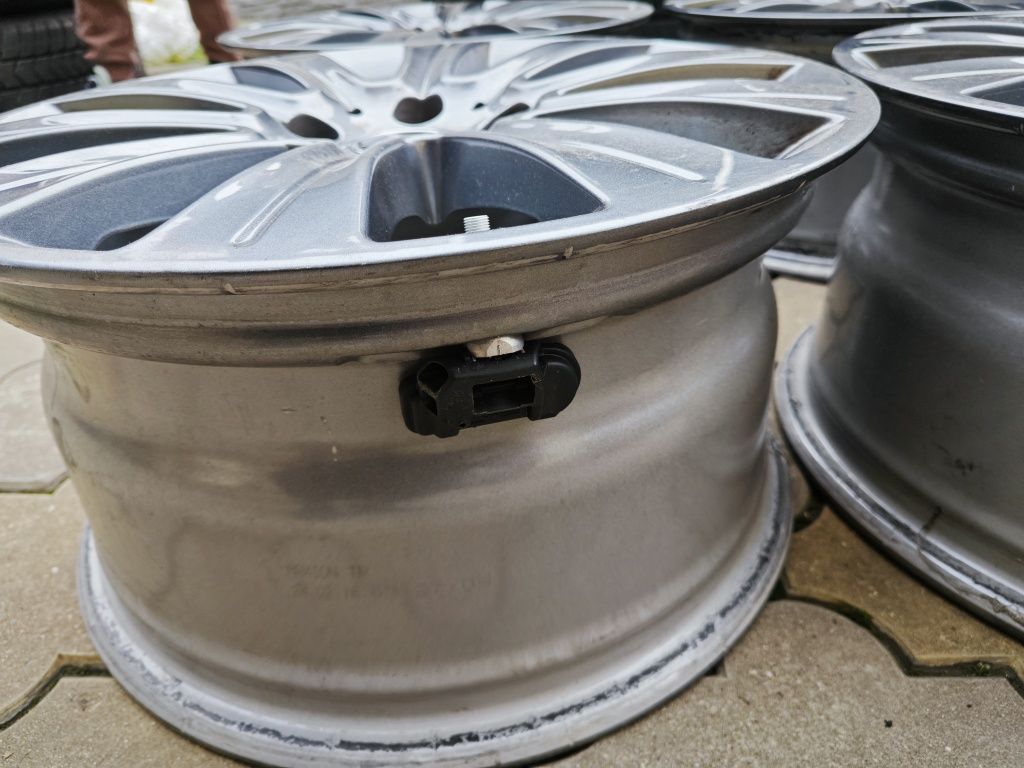 Jante originale Mercedes R16 cu senzori presiune