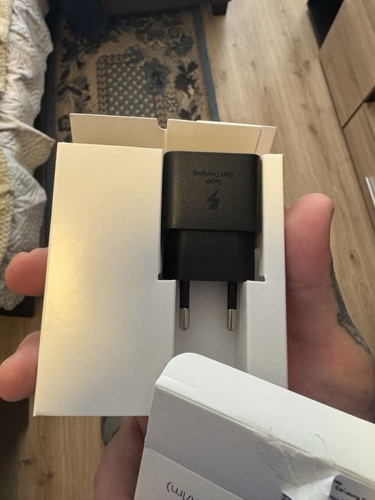 Samsung a56 телефон