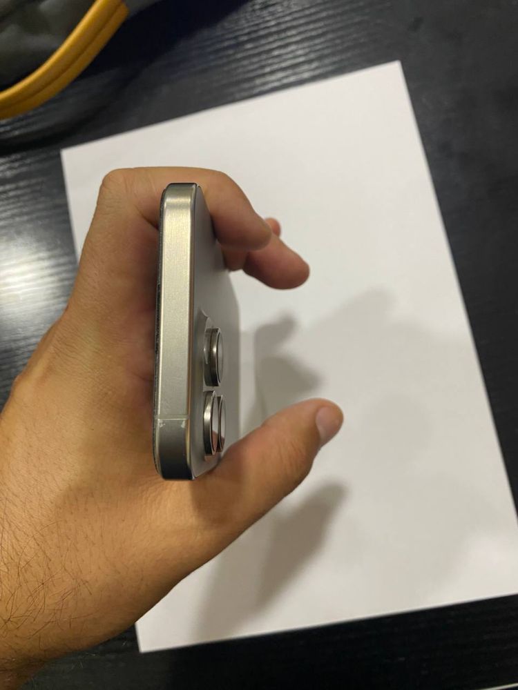 15 Promax iphone srochni sotiladi
