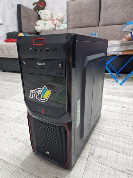 Продам корпус для ПК с дисководом