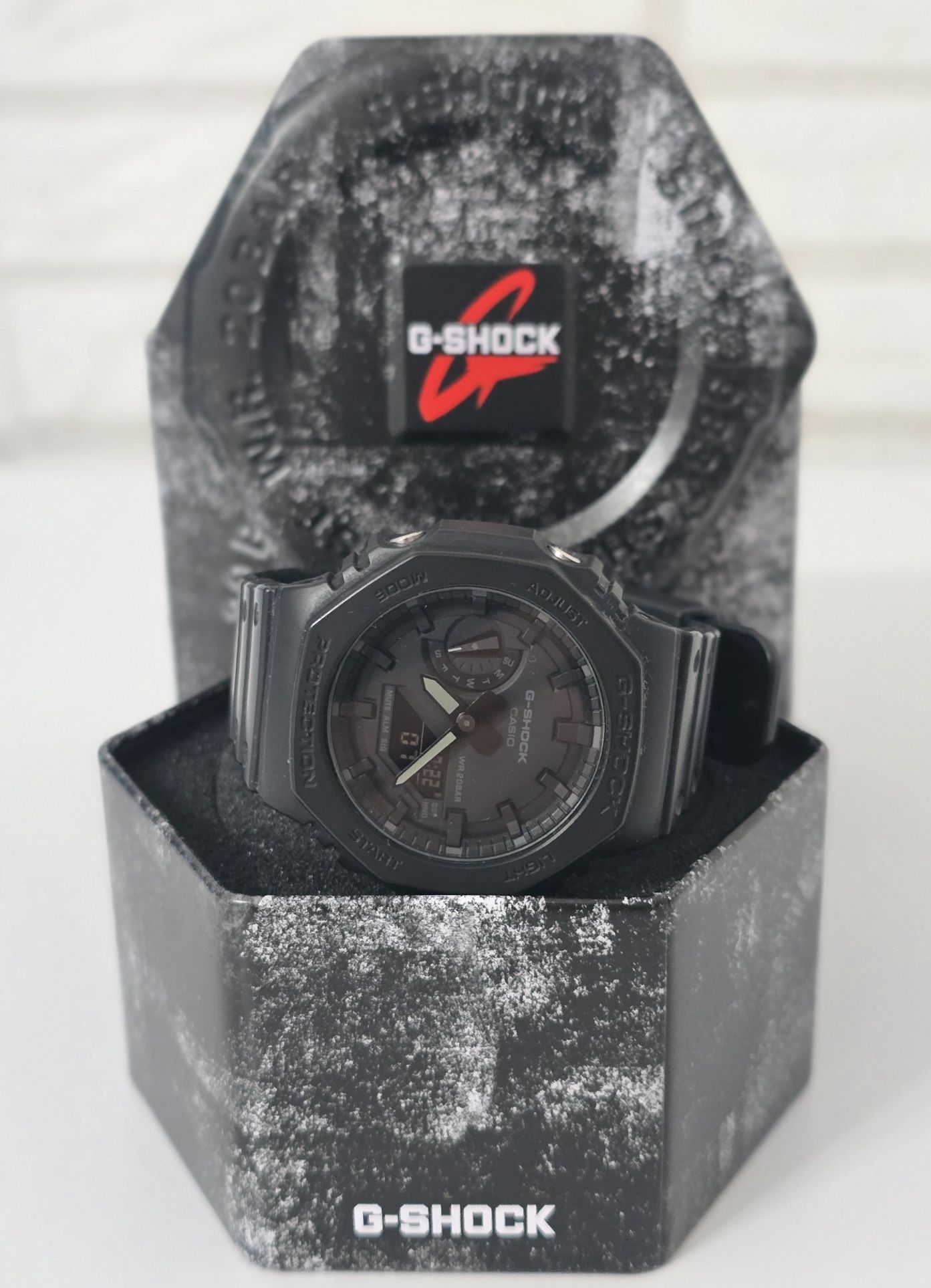 Часовник Casio G-Shock GA2100