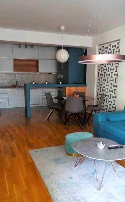 Дава се под наем Тристаен апартамент в Пловдив, Център - 76 кв.м за 219.3 € - Снимка #1