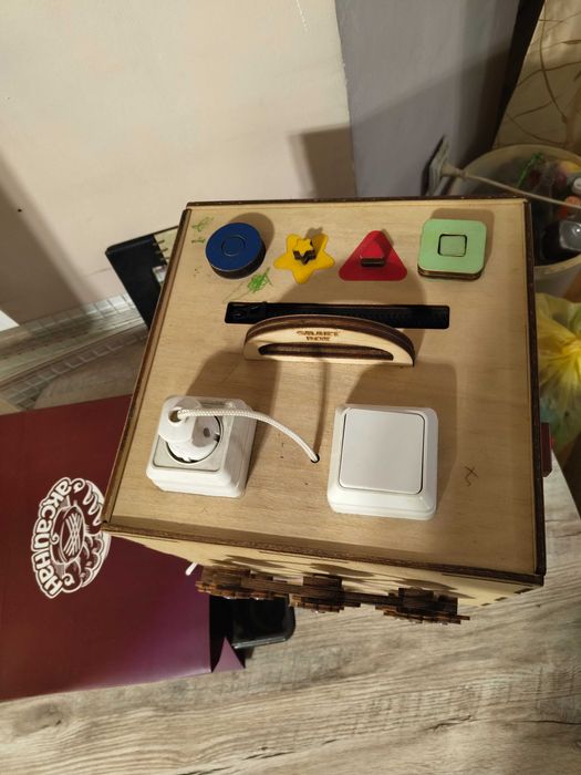 Деревянный бизи борд