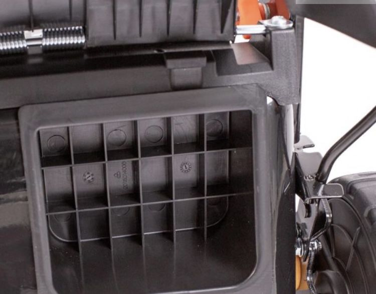 Masina de tuns gazonul cu autopropulsie Greenfield G-MTG421A-T6