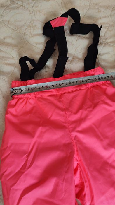 Продавам детски космонавт и ски гащеризон