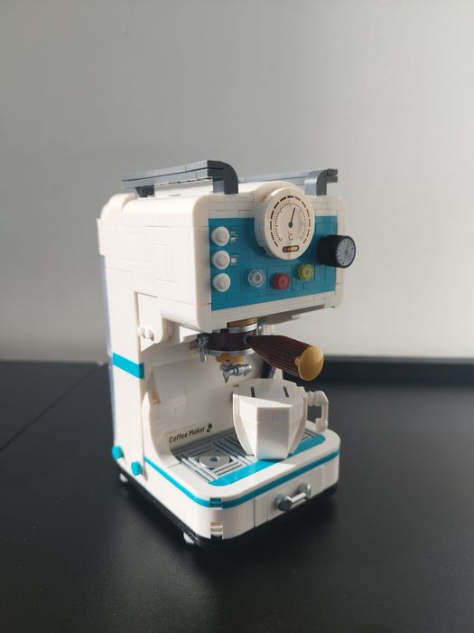 Конструктор от тип Лего - Кафемашина