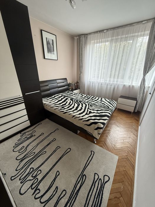 Inchiriez apartament 3 camere ultracentral Arad