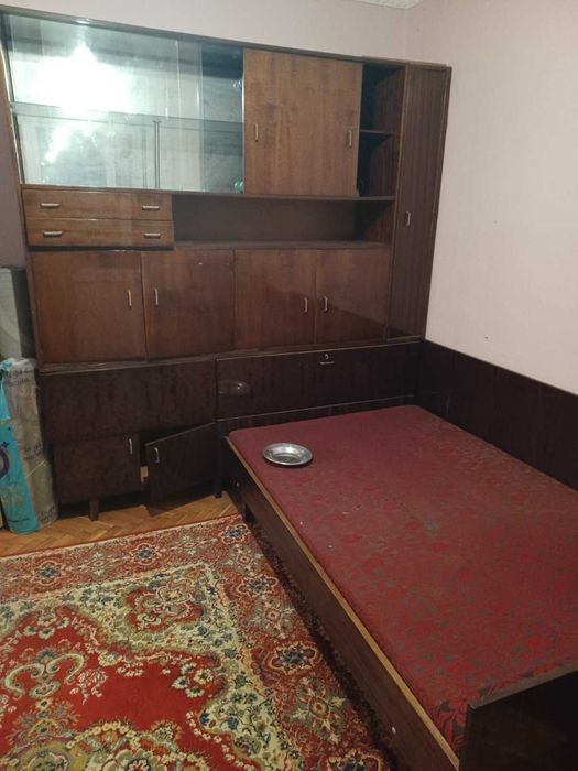 Подарявам стари мебели