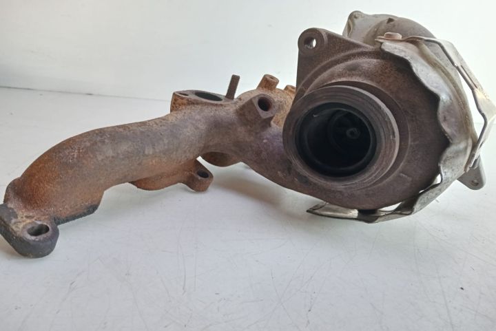 Turbo  turbina 1.6 tdi 03L253016T Audi A3 8V seria