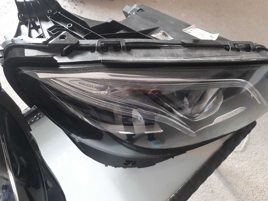 Продавам фарове за Mercedes W213  MULTIBIIM