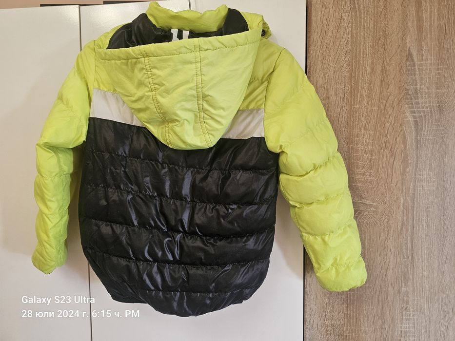 Яке Пролетно/ Есенно със Сваляща се Качулка