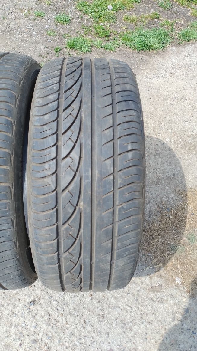 Vând două amvelope de vară 215/55Z/R16 marca Mohawk