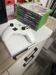 xbox one + maneta + 8 jocuri