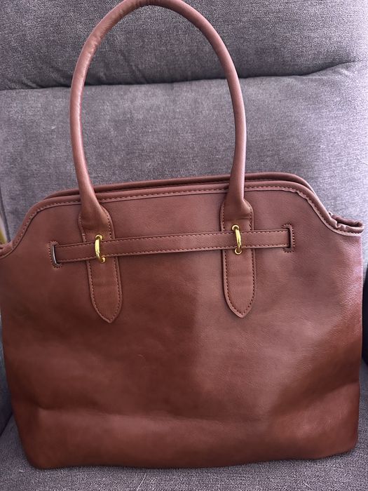 Дамска чанта еко кожа в кафяво