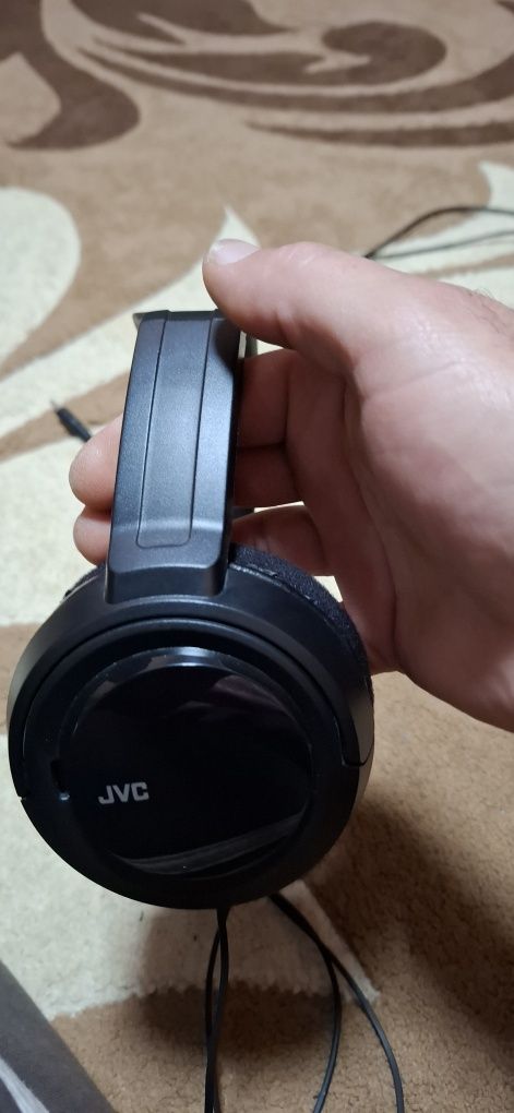 Vând căști audio JVC