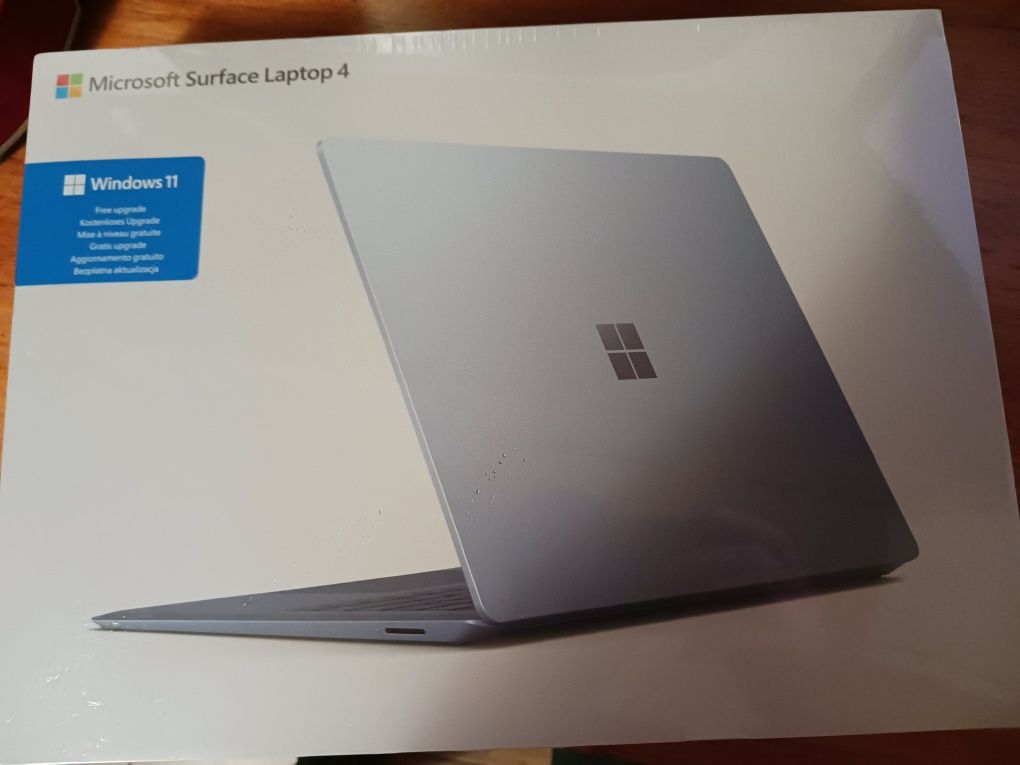 Laptop 4microsoft surfage 13,5