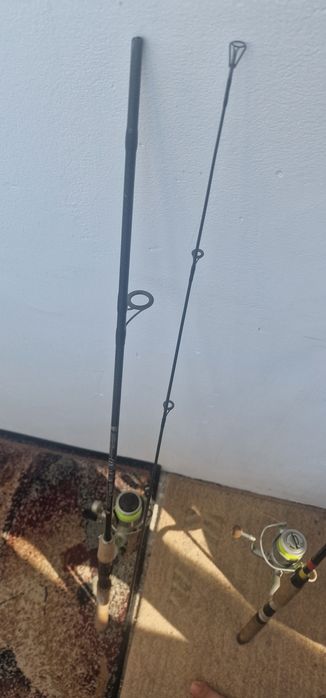 Vând  două lansete