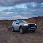 Vând mașină land rover