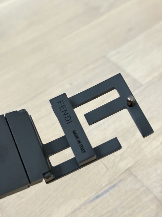 Curea Fendi la cutie neagra de piele 95cm