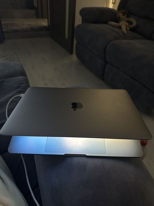 Macbook Pro 2018 Impecabil